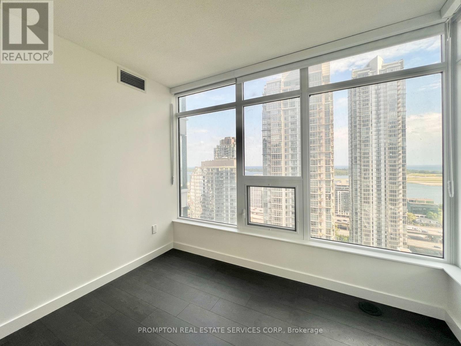 2810 - 1 Concord Cityplace Way, Toronto (Waterfront Communities), Ontario  M5V 0X3 - Photo 12 - C12216326
