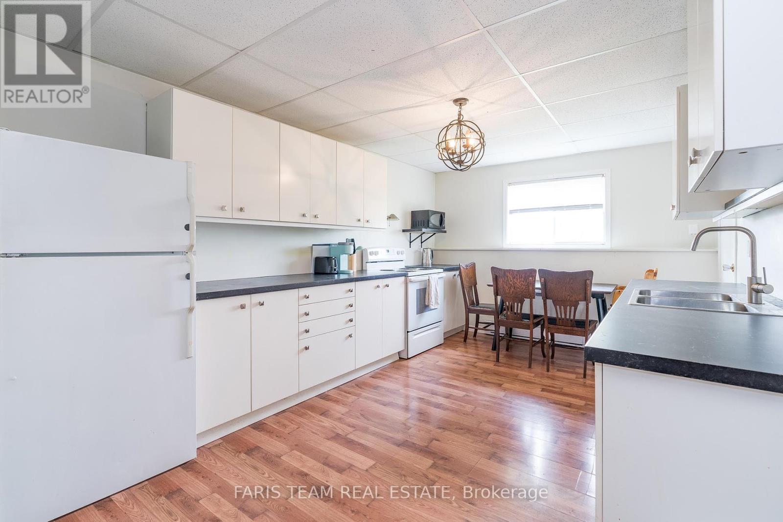 160 Lafontaine Road W, Tiny, Ontario  L9M 0H1 - Photo 35 - S12216270
