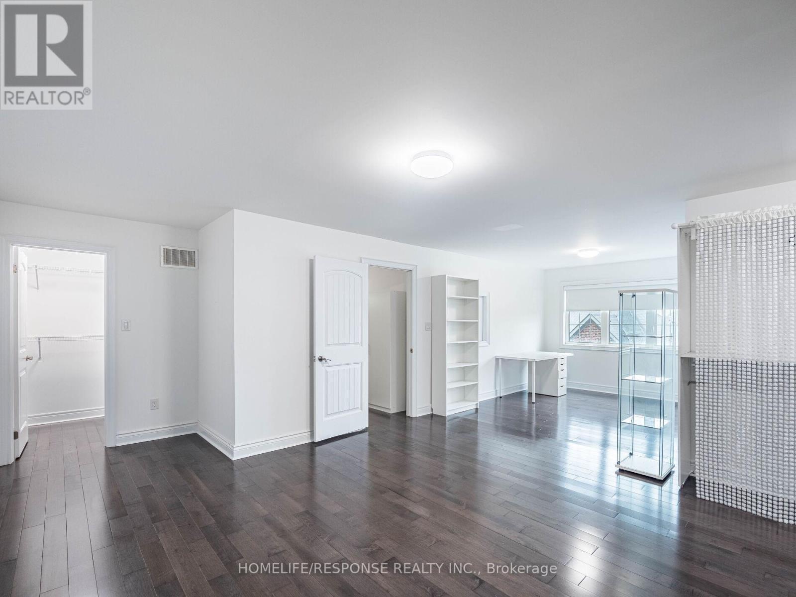 226 Jessie Caverhill Passage, Oakville, Ontario  L7M 0Z6 - Photo 38 - W12213305