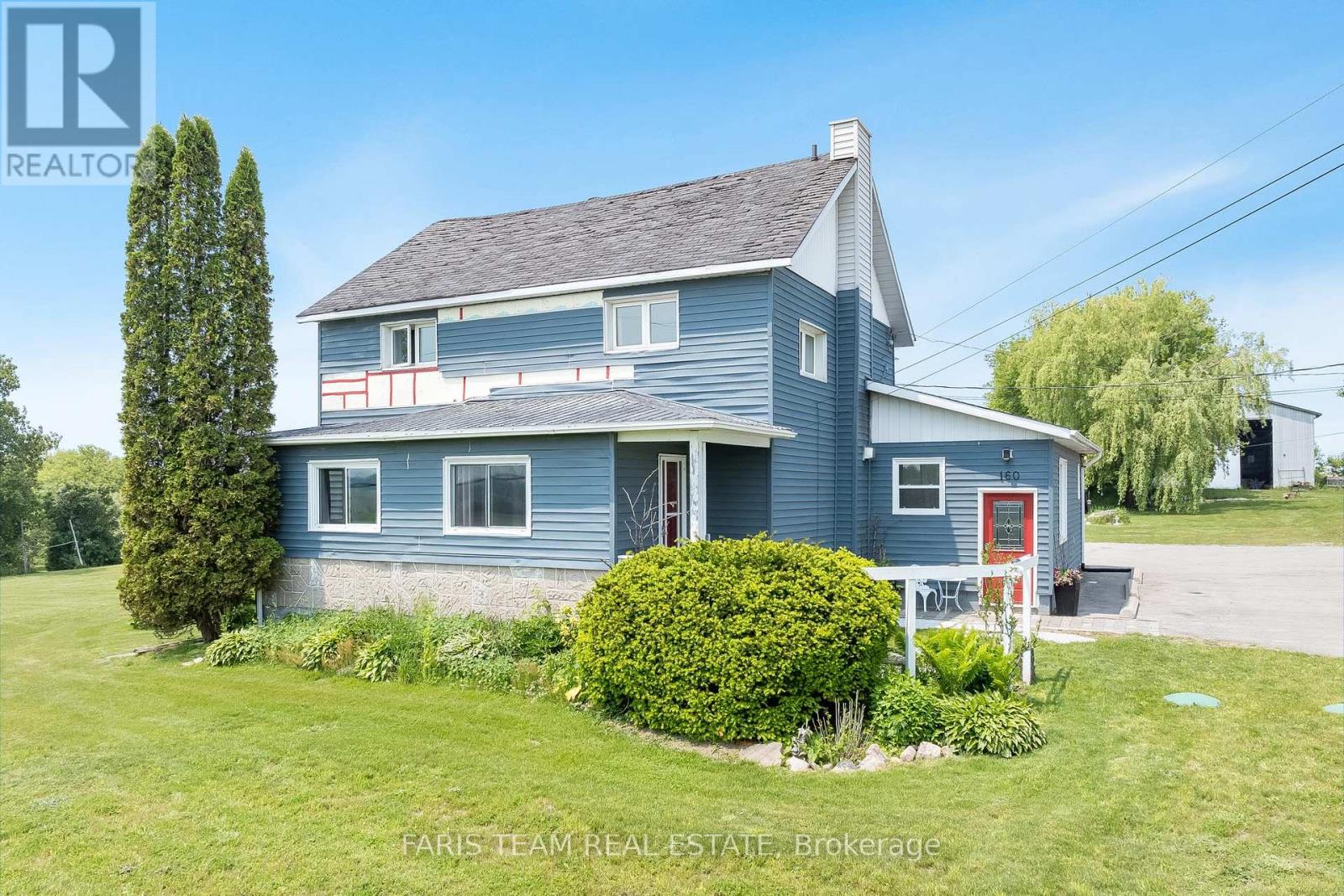 160 Lafontaine Road W, Tiny, Ontario  L9M 0H1 - Photo 2 - S12216270