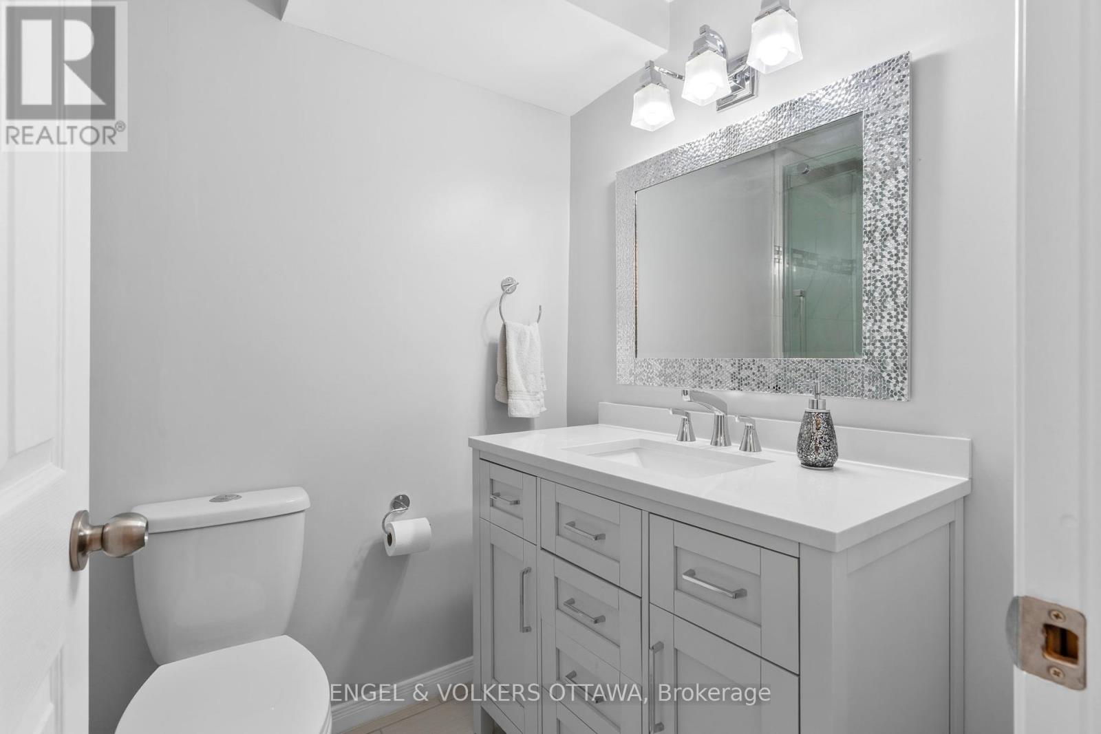 705 Larcastle Circle, Ottawa, Ontario  K4A 4Z2 - Photo 41 - X12216377