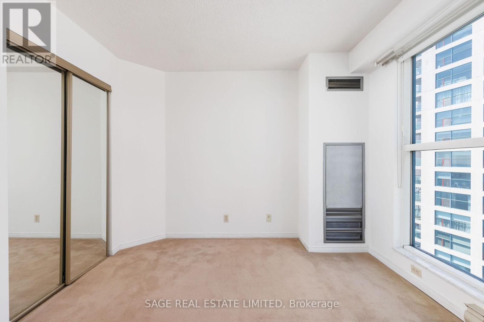 3002 - 99 Harbour Square, Toronto (Waterfront Communities), Ontario  M5J 2H2 - Photo 27 - C12216336