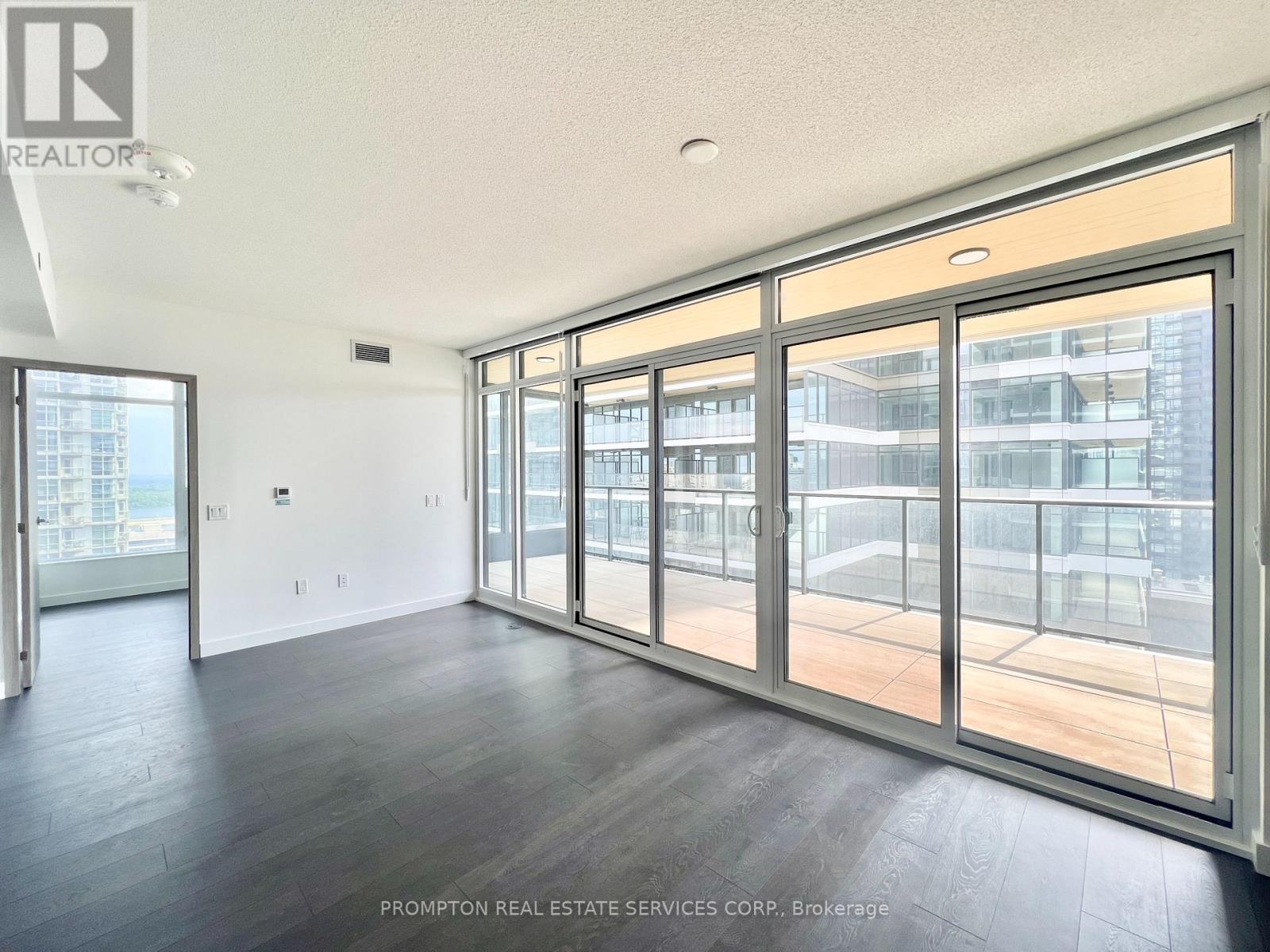 2810 - 1 Concord Cityplace Way, Toronto (Waterfront Communities), Ontario  M5V 0X3 - Photo 3 - C12216326