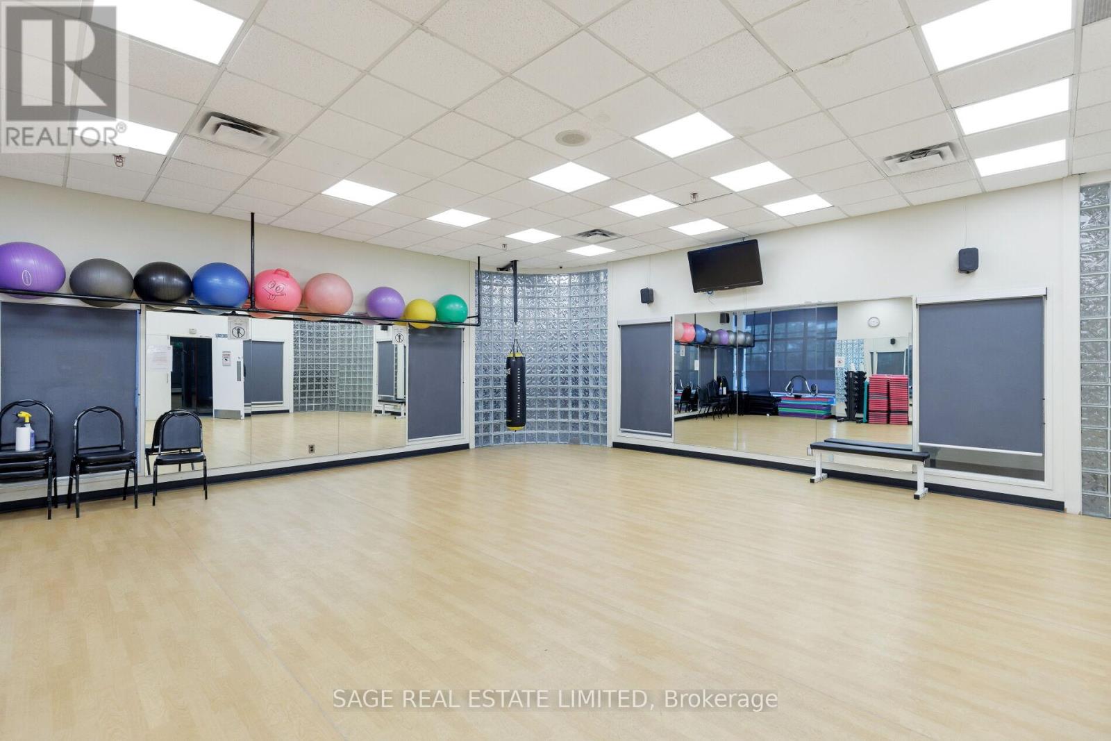 3002 - 99 Harbour Square, Toronto (Waterfront Communities), Ontario  M5J 2H2 - Photo 35 - C12216336