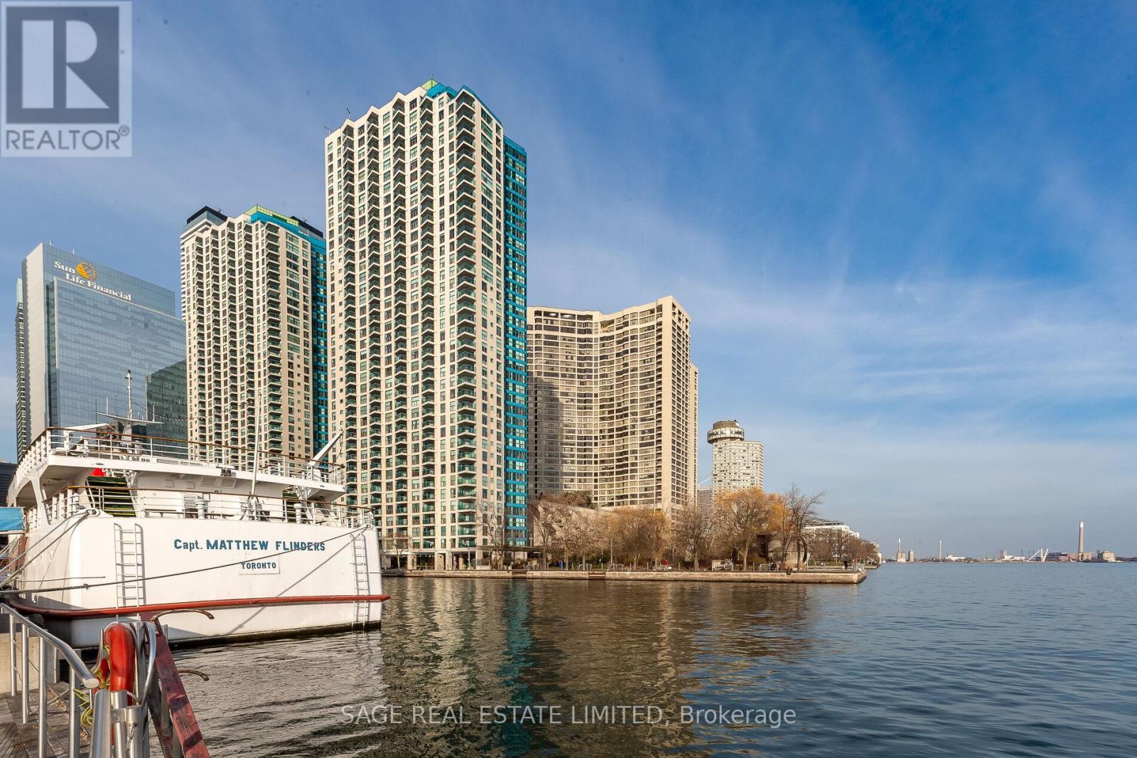 3002 - 99 Harbour Square, Toronto (Waterfront Communities), Ontario  M5J 2H2 - Photo 39 - C12216336