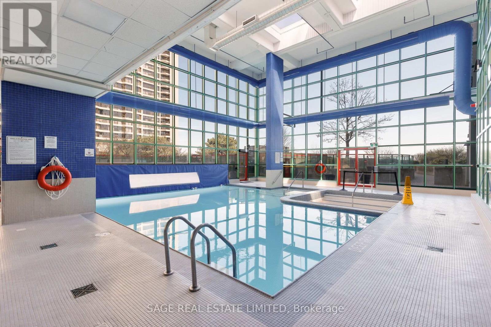 3002 - 99 Harbour Square, Toronto (Waterfront Communities), Ontario  M5J 2H2 - Photo 37 - C12216336