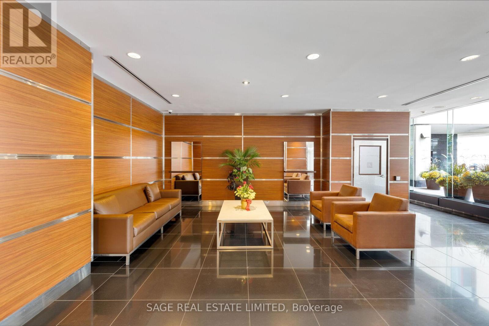 3002 - 99 Harbour Square, Toronto (Waterfront Communities), Ontario  M5J 2H2 - Photo 40 - C12216336