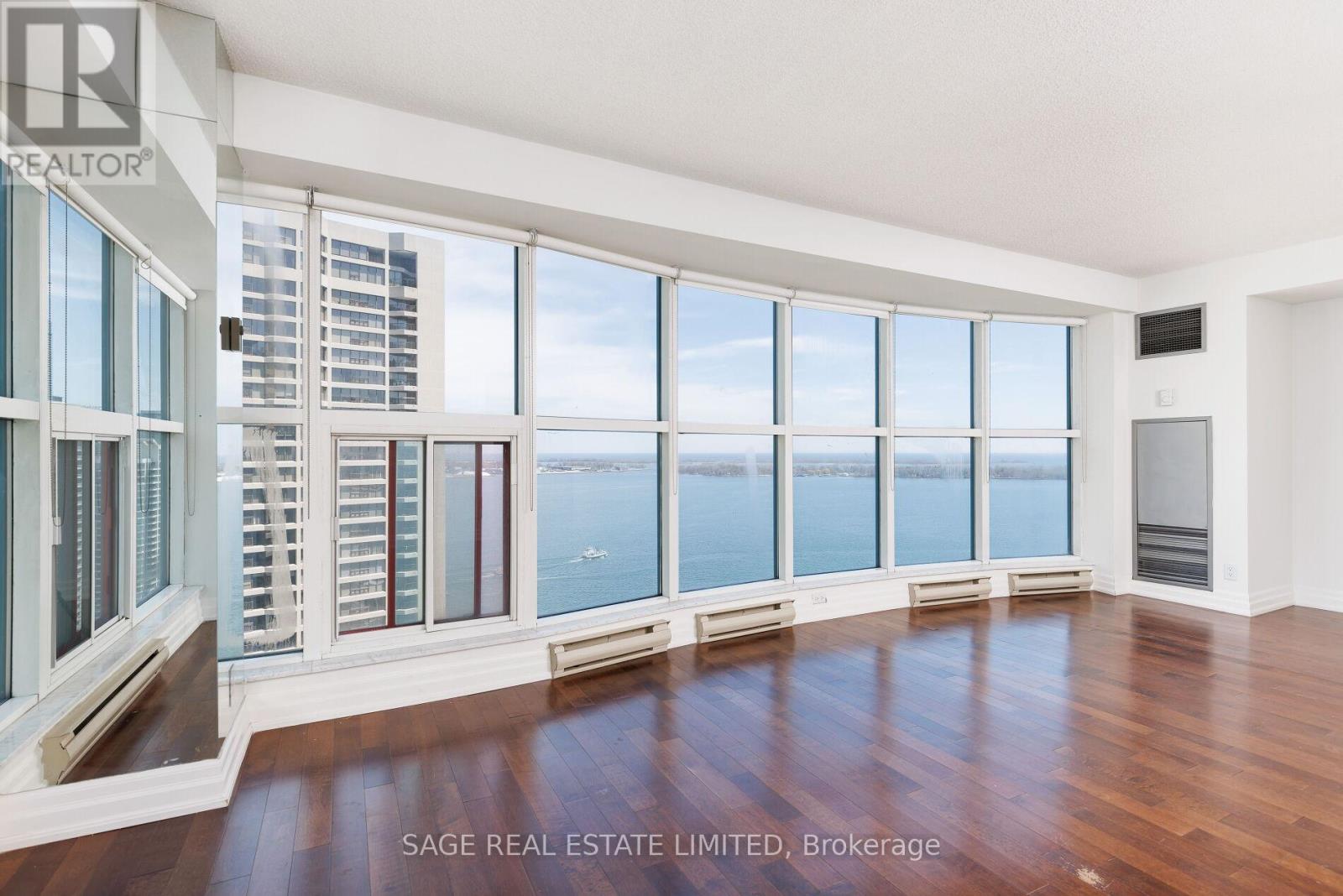 3002 - 99 Harbour Square, Toronto (Waterfront Communities), Ontario  M5J 2H2 - Photo 7 - C12216336