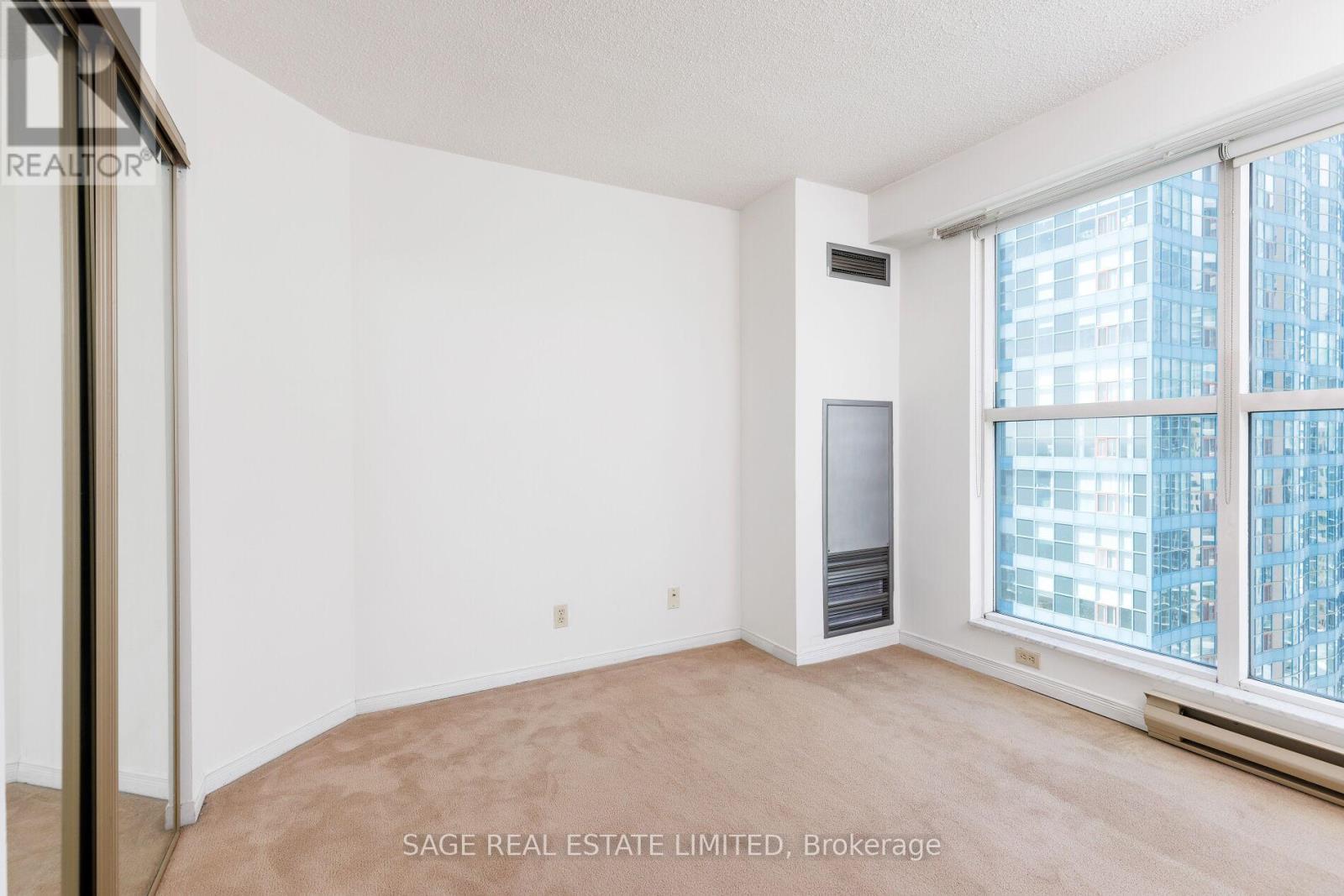 3002 - 99 Harbour Square, Toronto (Waterfront Communities), Ontario  M5J 2H2 - Photo 28 - C12216336