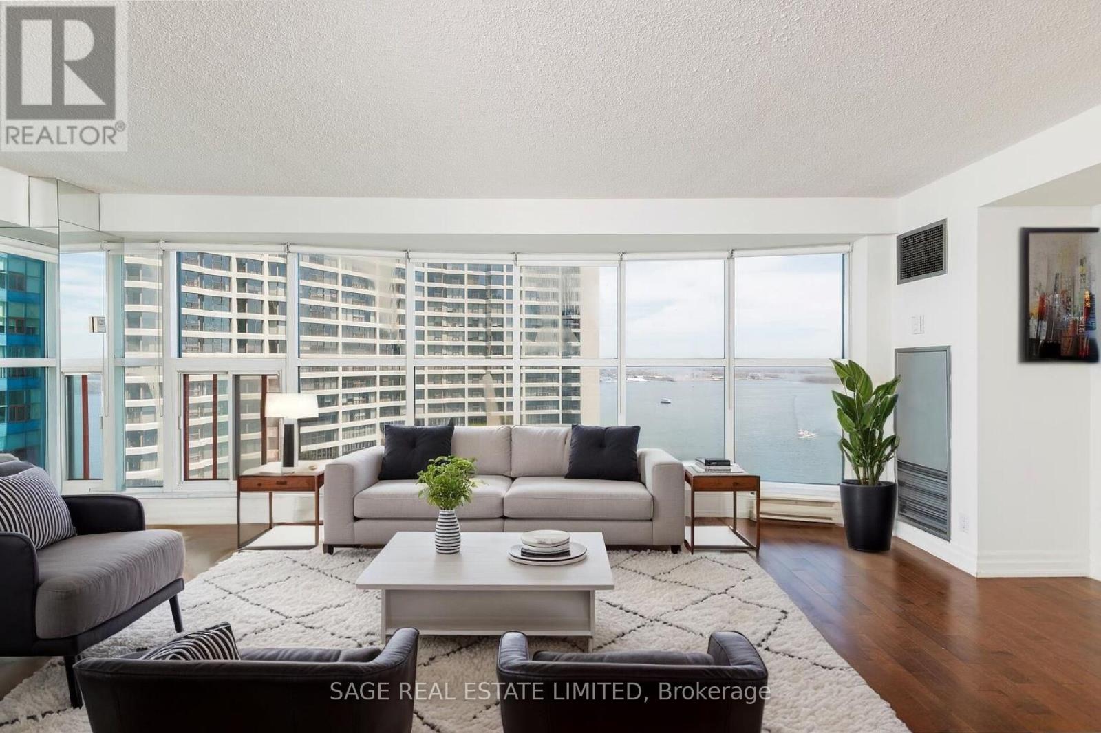 3002 - 99 Harbour Square, Toronto (Waterfront Communities), Ontario  M5J 2H2 - Photo 3 - C12216336