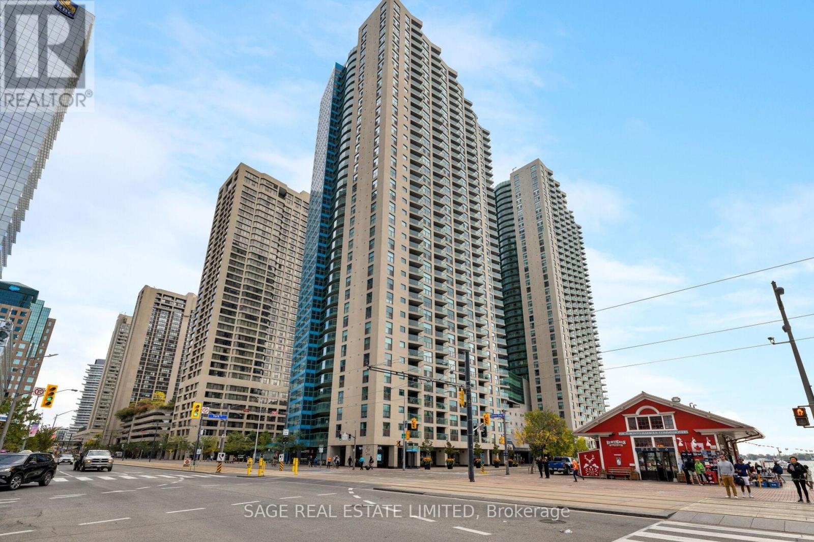 3002 - 99 Harbour Square, Toronto (Waterfront Communities), Ontario  M5J 2H2 - Photo 1 - C12216336