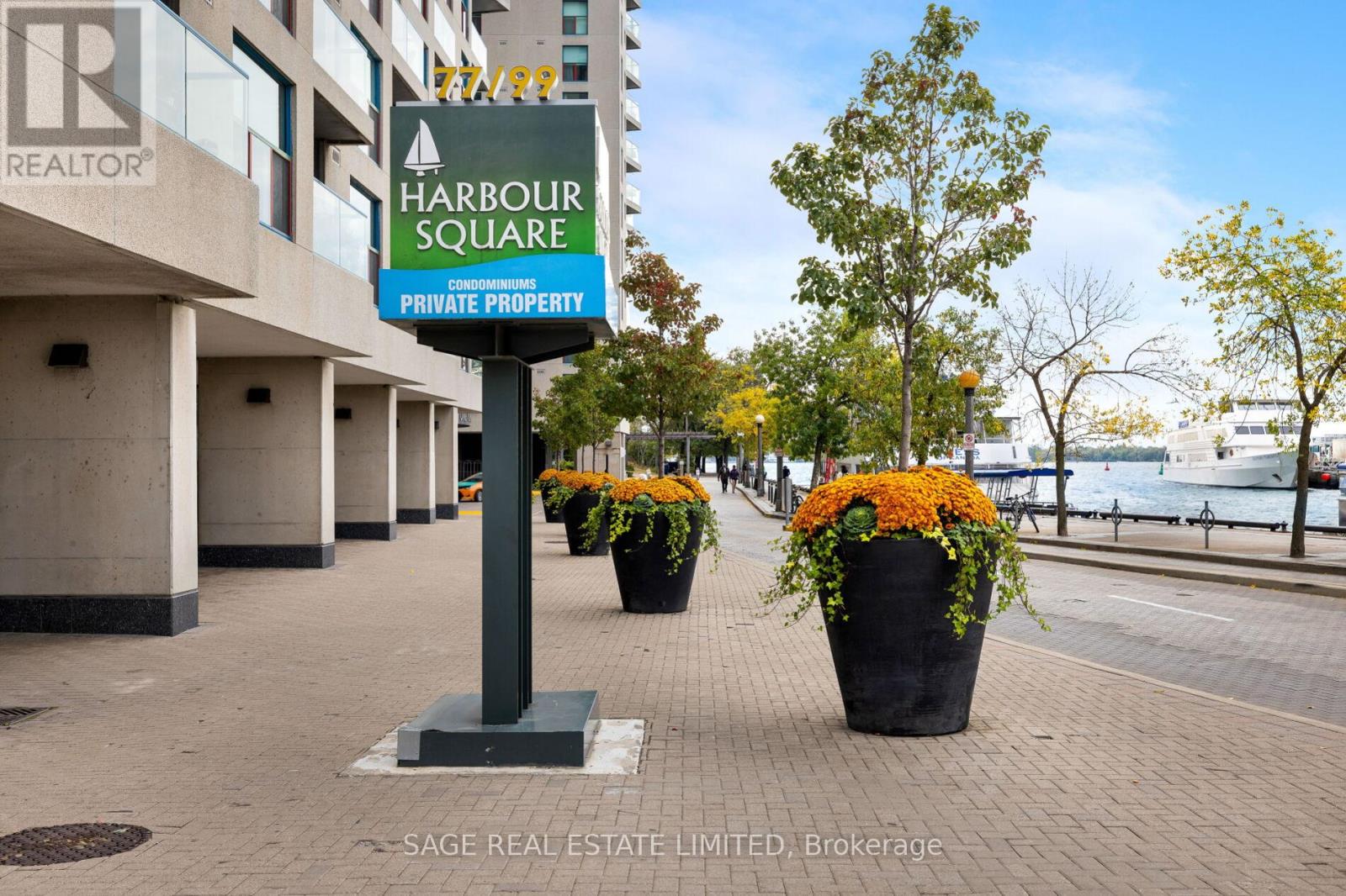 3002 - 99 Harbour Square, Toronto (Waterfront Communities), Ontario  M5J 2H2 - Photo 43 - C12216336
