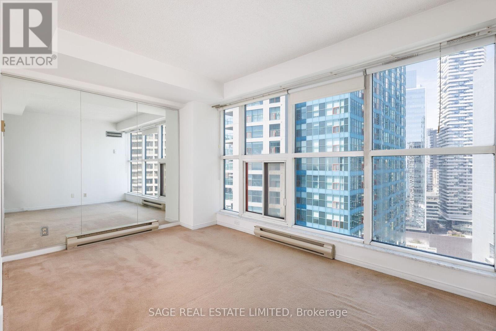 3002 - 99 Harbour Square, Toronto (Waterfront Communities), Ontario  M5J 2H2 - Photo 22 - C12216336