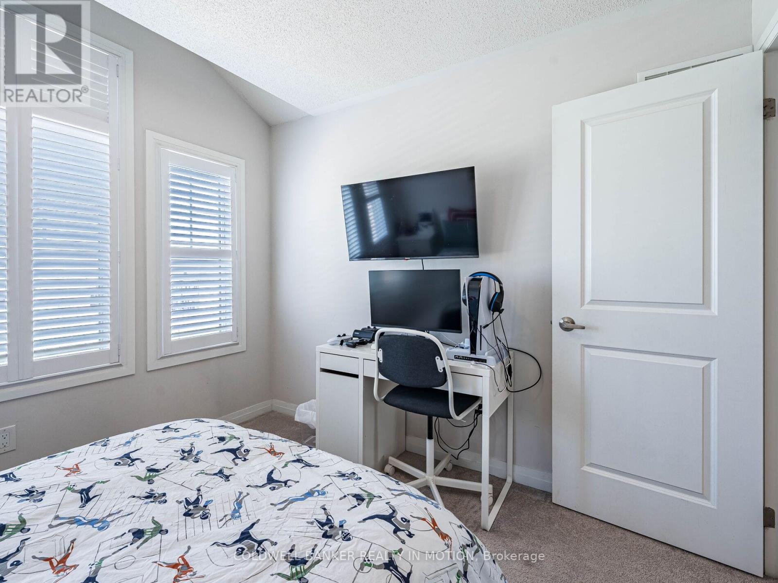 353 Provident Way, Hamilton (Mount Hope), Ontario  L0R 1W0 - Photo 26 - X12216266