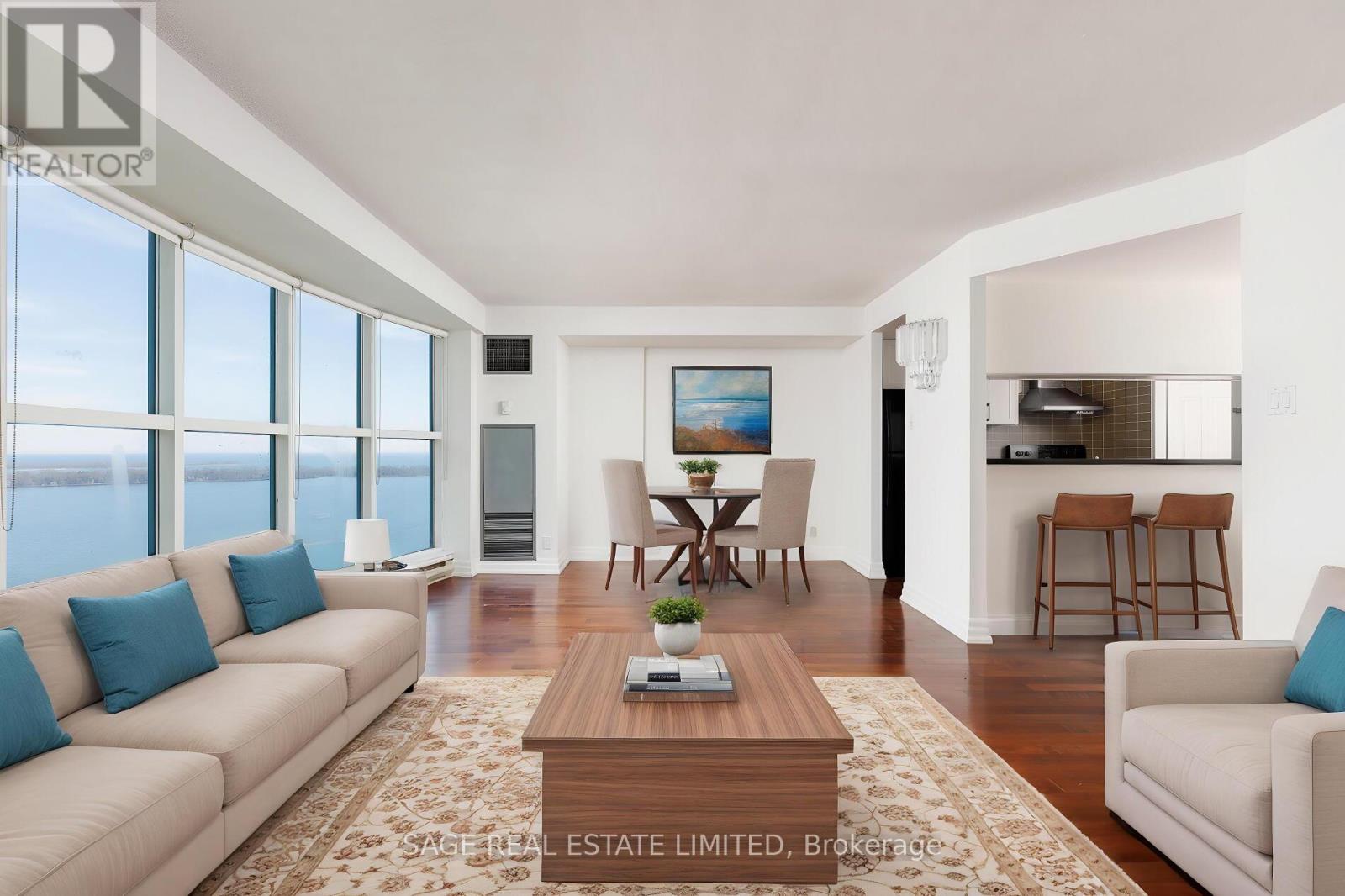 3002 - 99 Harbour Square, Toronto (Waterfront Communities), Ontario  M5J 2H2 - Photo 4 - C12216336