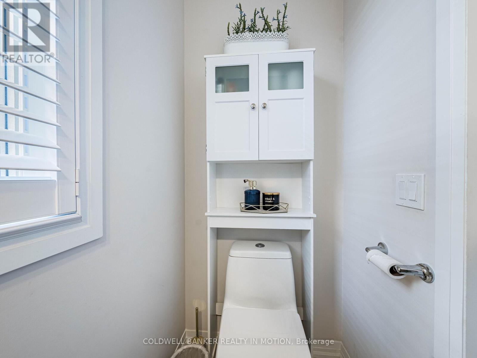 353 Provident Way, Hamilton (Mount Hope), Ontario  L0R 1W0 - Photo 5 - X12216266