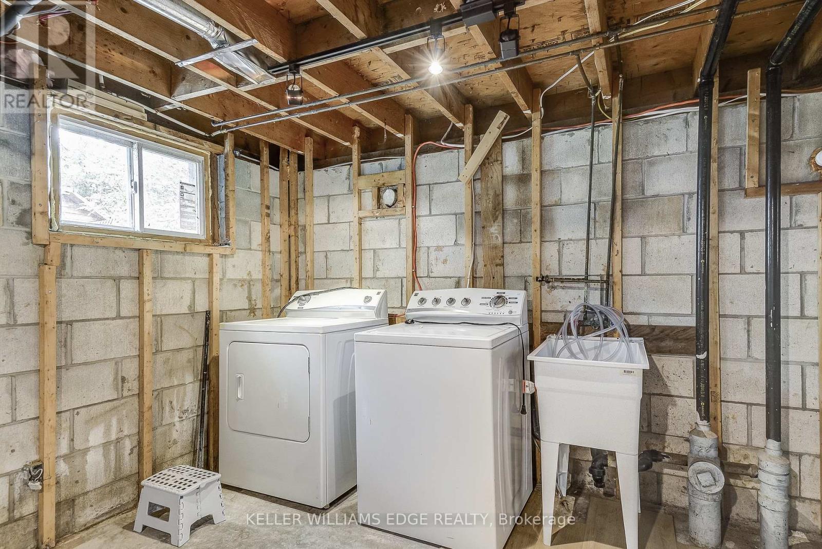 82 West 1st Street, Hamilton, Ontario  L9C 3C4 - Photo 31 - X12216287