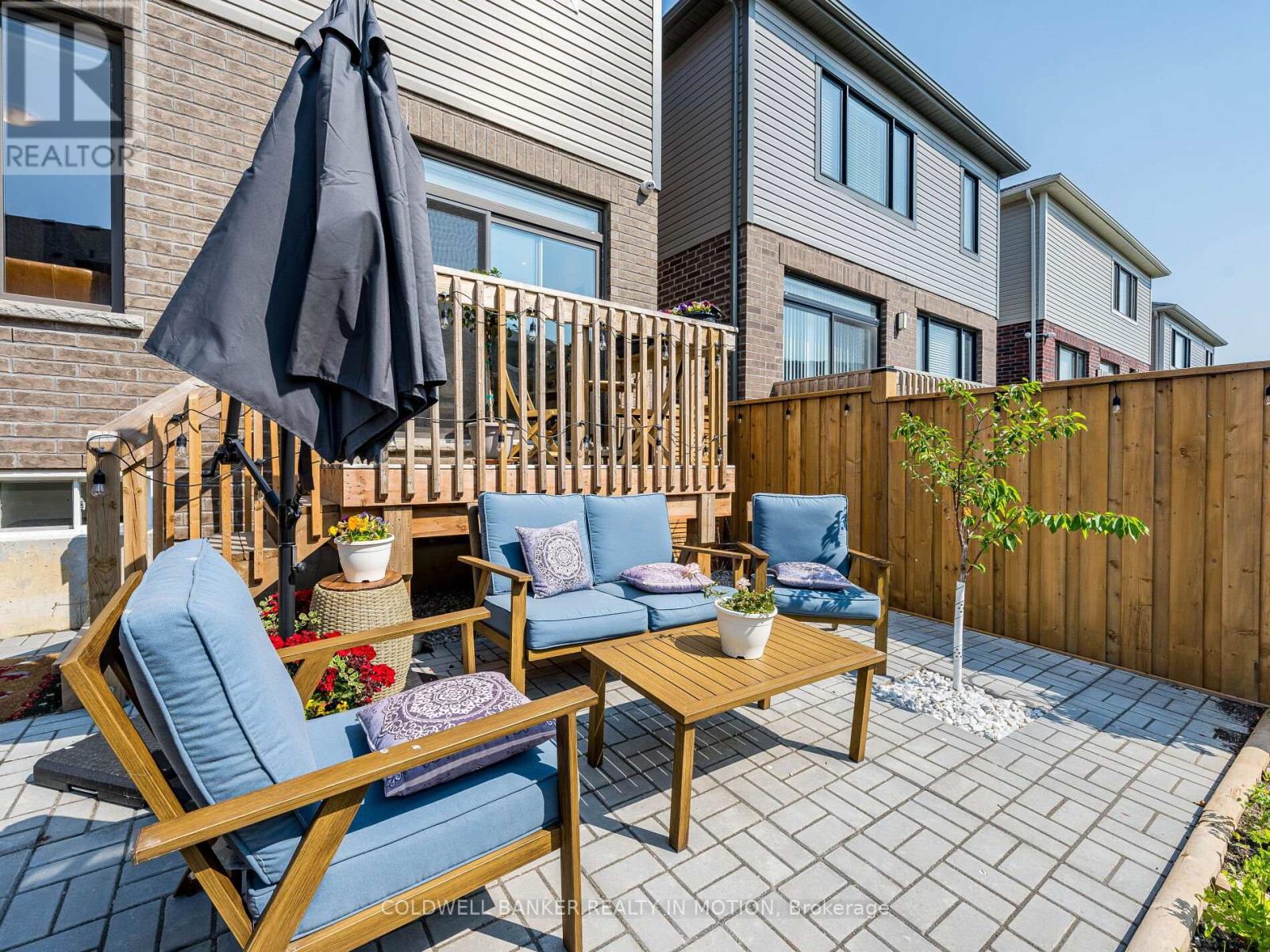353 Provident Way, Hamilton (Mount Hope), Ontario  L0R 1W0 - Photo 46 - X12216266