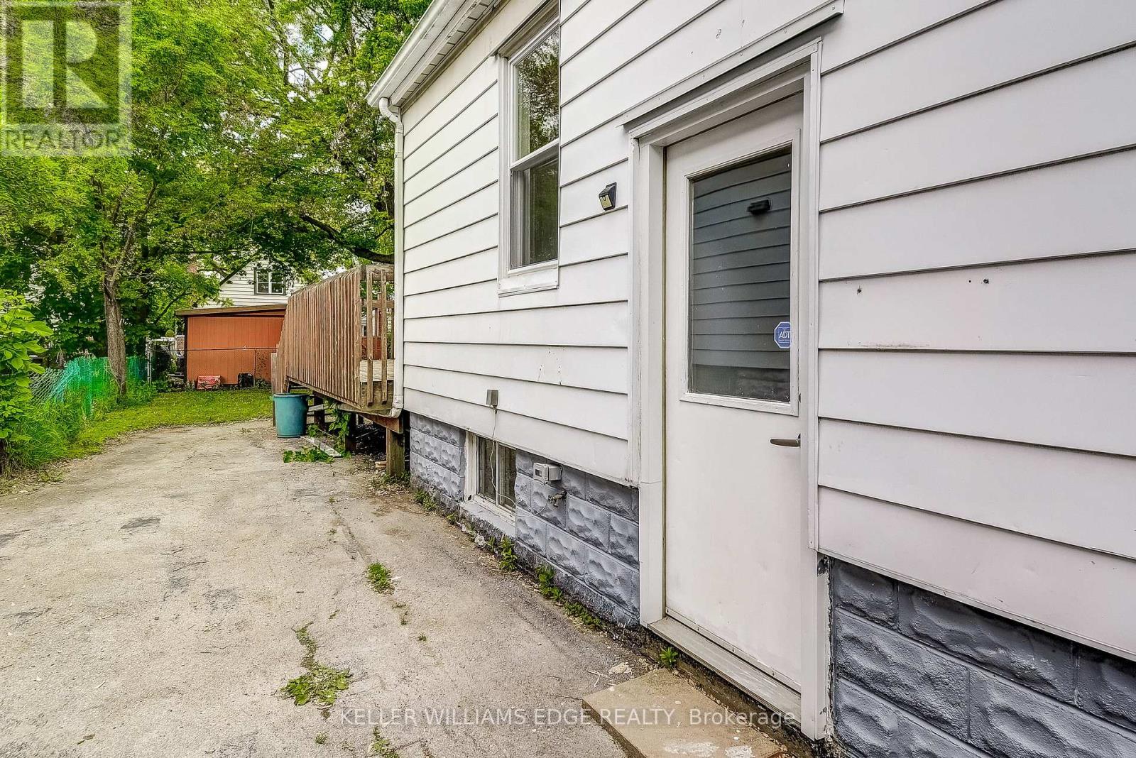 82 West 1st Street, Hamilton, Ontario  L9C 3C4 - Photo 32 - X12216287