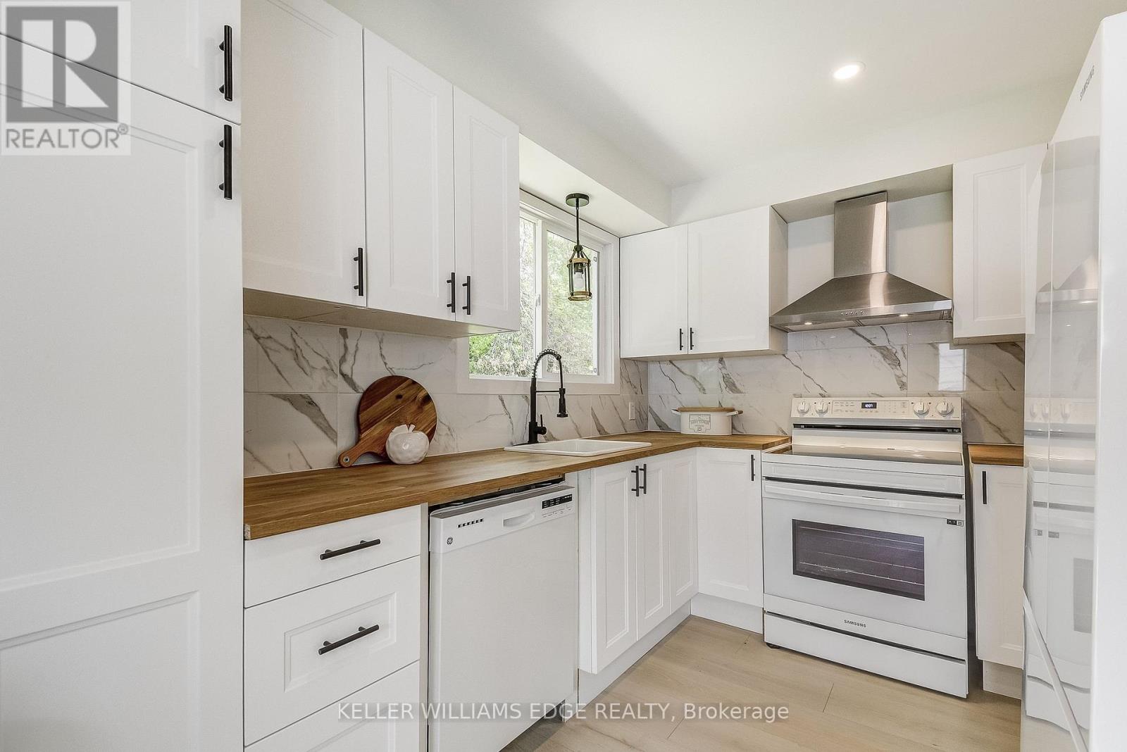 82 West 1st Street, Hamilton, Ontario  L9C 3C4 - Photo 19 - X12216287