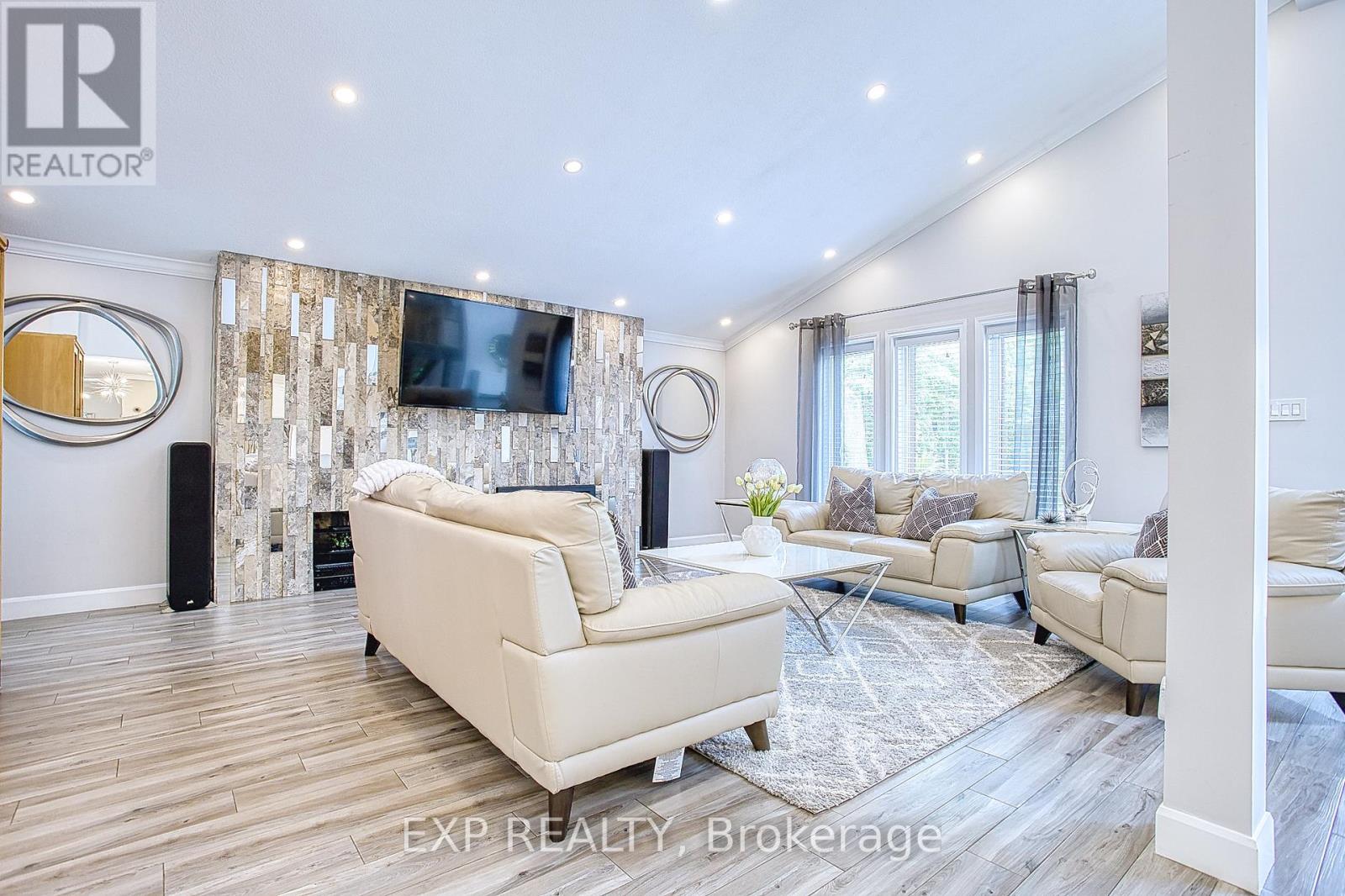 3263 Guyatt Road, Hamilton, Ontario  L0R 1P0 - Photo 13 - X12216330