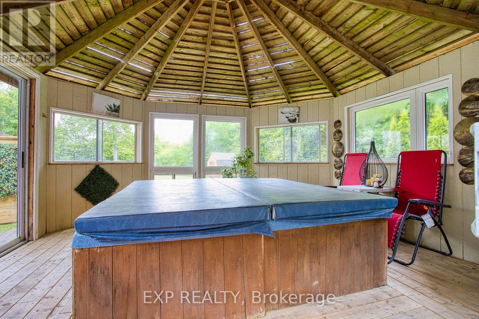 3263 Guyatt Road, Hamilton, Ontario  L0R 1P0 - Photo 45 - X12216330