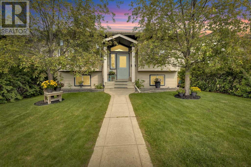 91 Old Boomer Road, Sylvan Lake, Alberta  T4S 2H9 - Photo 1 - A2227403