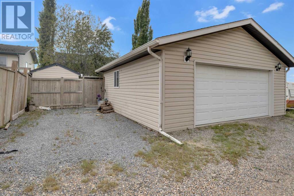 91 Old Boomer Road, Sylvan Lake, Alberta  T4S 2H9 - Photo 30 - A2227403