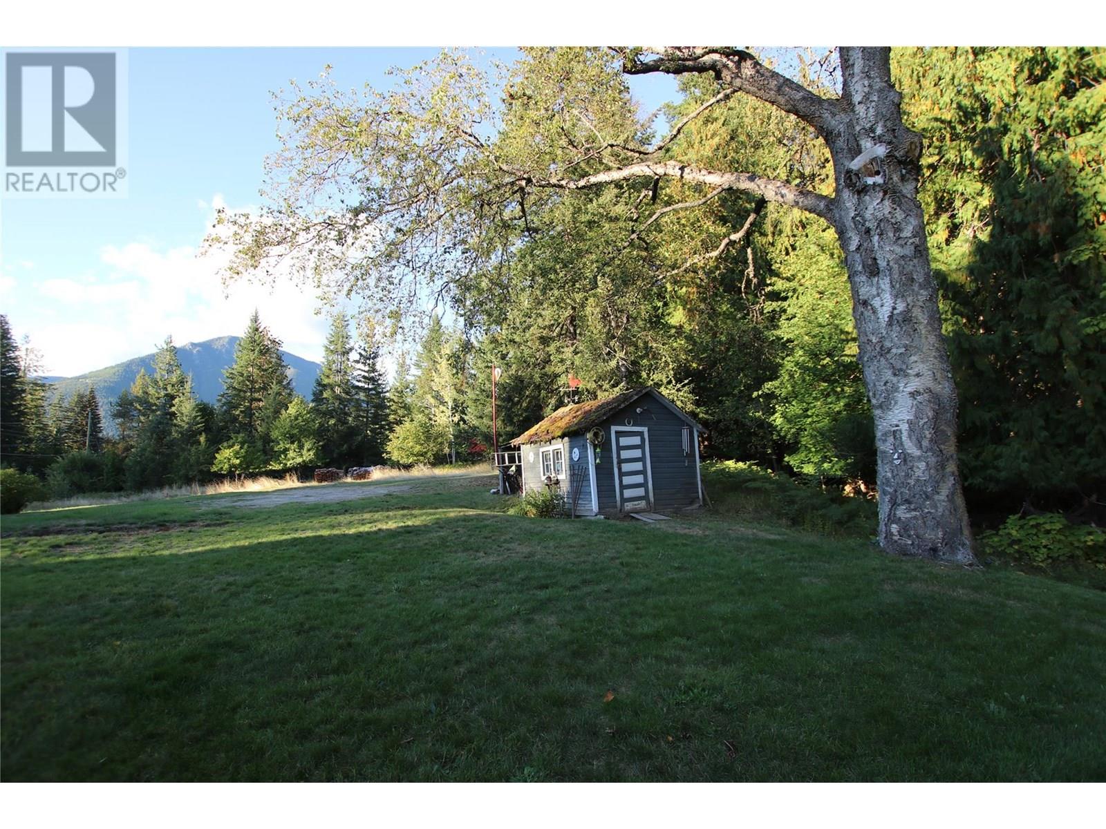 431 Alexander Road, Nakusp, British Columbia  V0G 1R1 - Photo 14 - 10351232