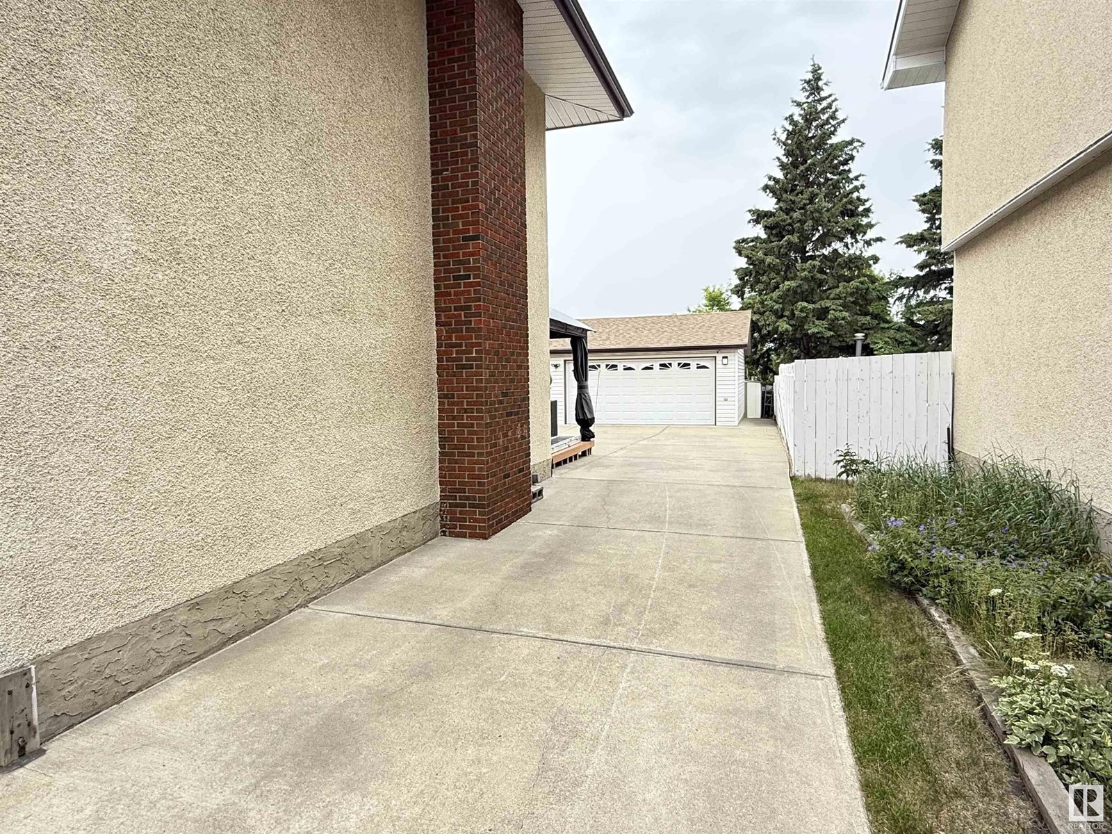 Property at 4006 GALLOWAY BA image 3