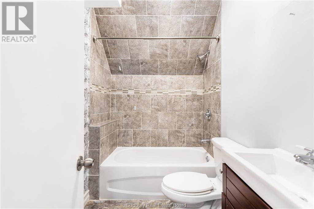 6 Gino Street, Sudbury, Ontario  P3E 4K2 - Photo 8 - 2122897