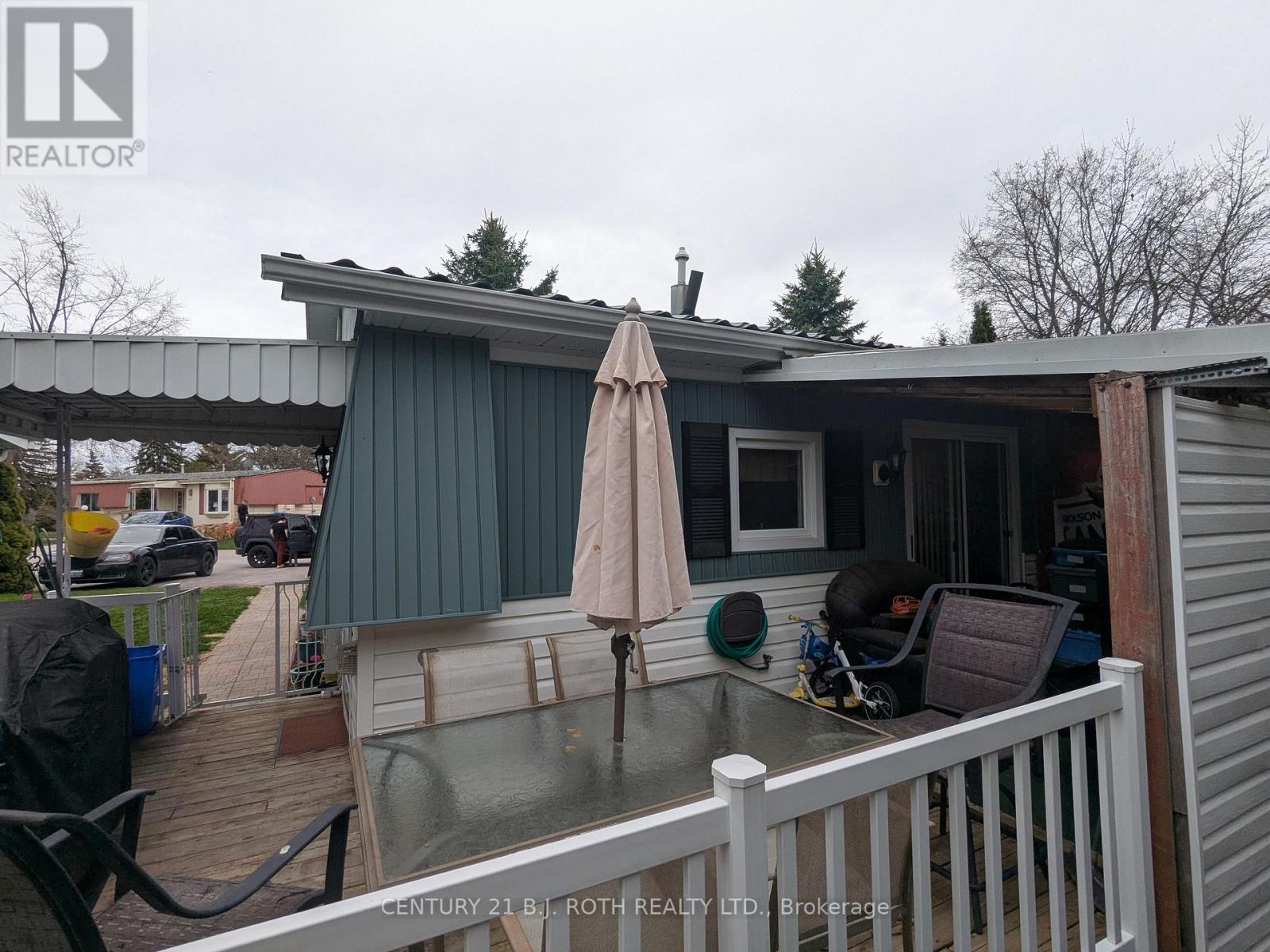 66 Linden Lane, Innisfil, Ontario  L9S 1P2 - Photo 7 - N12147773