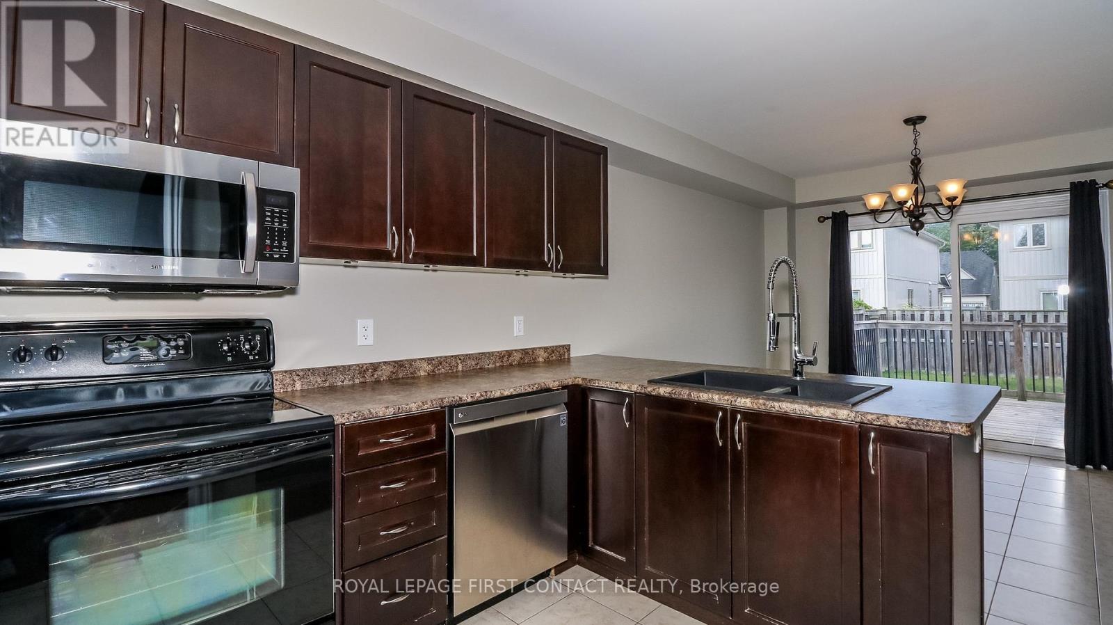 184 Maplewood Drive, Essa (Angus), Ontario  L0M 1B4 - Photo 19 - N12216015
