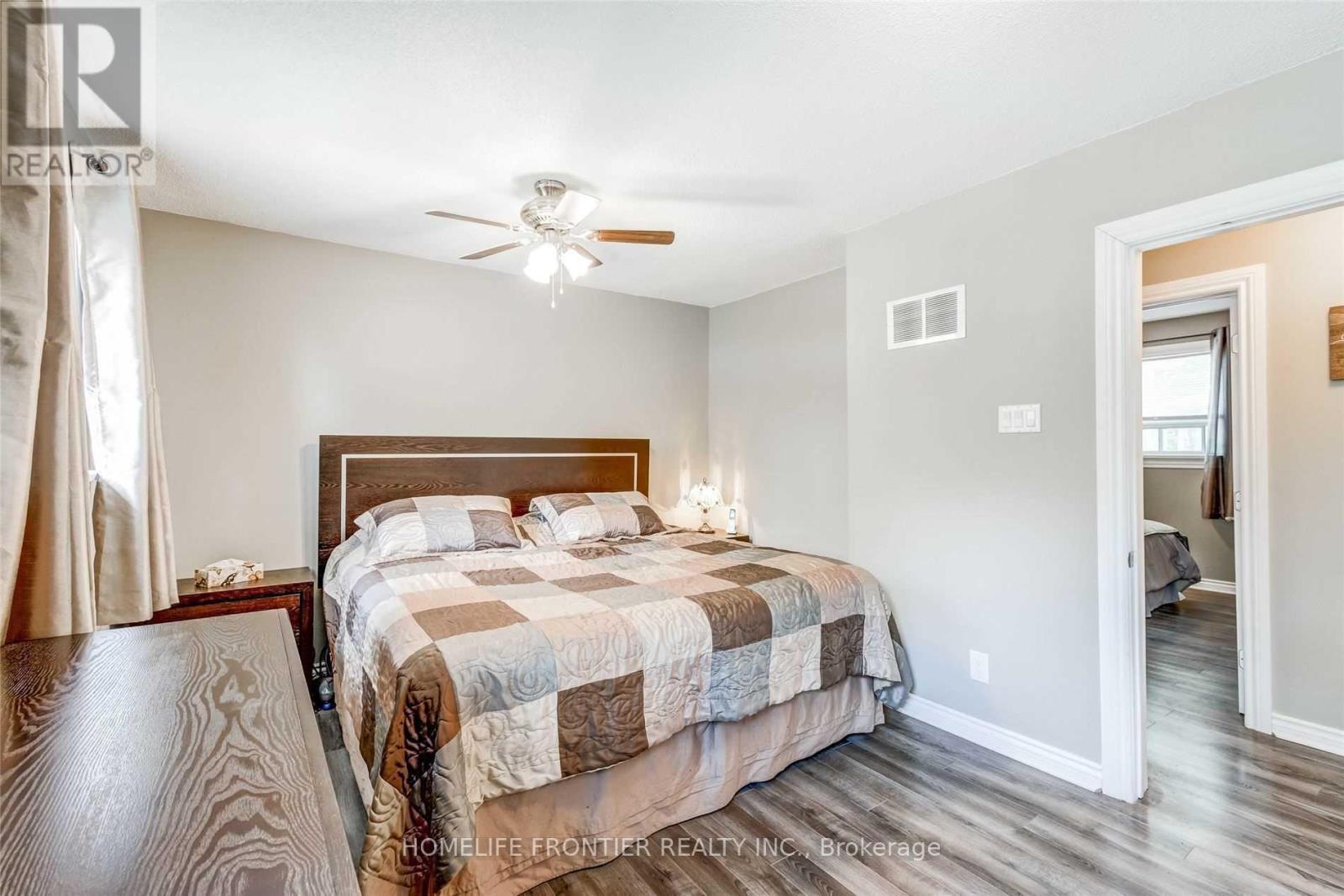 304 Old Homestead Road, Georgina (Keswick North), Ontario  L4P 1E7 - Photo 7 - N12216200