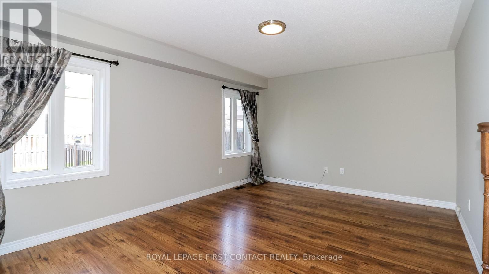 184 Maplewood Drive, Essa (Angus), Ontario  L0M 1B4 - Photo 10 - N12216015