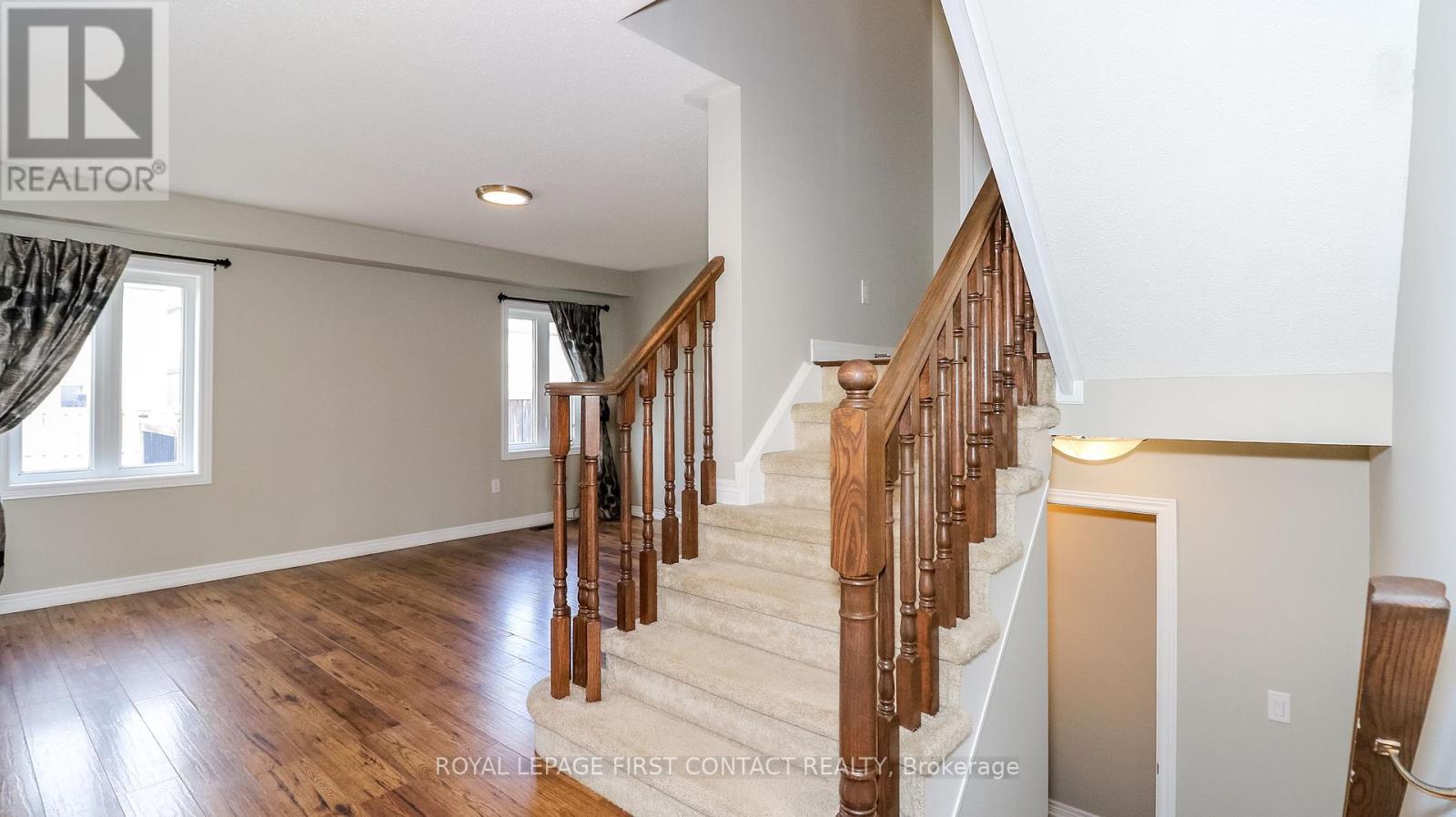 184 Maplewood Drive, Essa (Angus), Ontario  L0M 1B4 - Photo 9 - N12216015