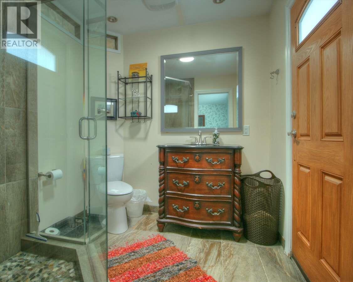 975 Mountview Road, Vernon, British Columbia  V1B 3A5 - Photo 17 - 10352031