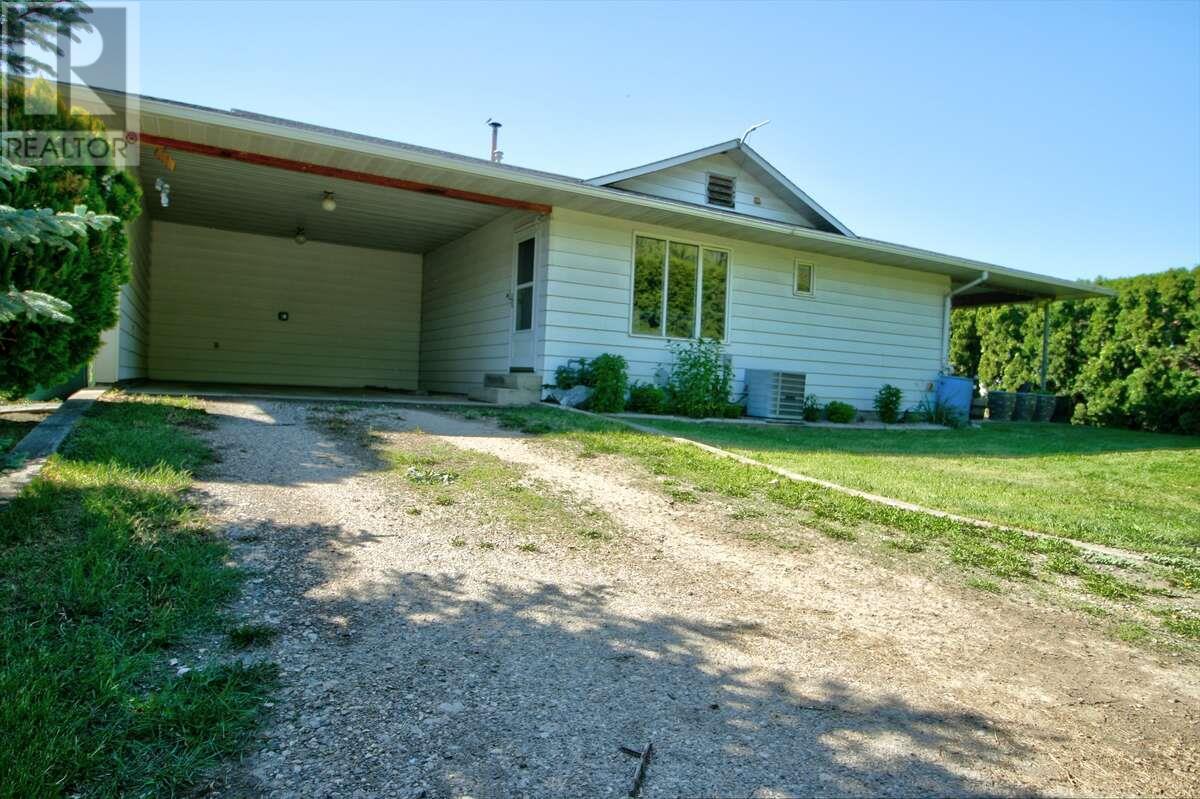 975 Mountview Road, Vernon, British Columbia  V1B 3A5 - Photo 2 - 10352031