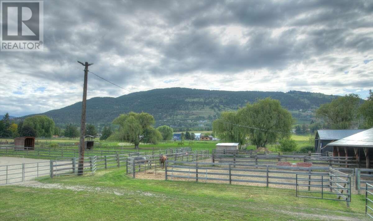 975 Mountview Road, Vernon, British Columbia  V1B 3A5 - Photo 24 - 10352031