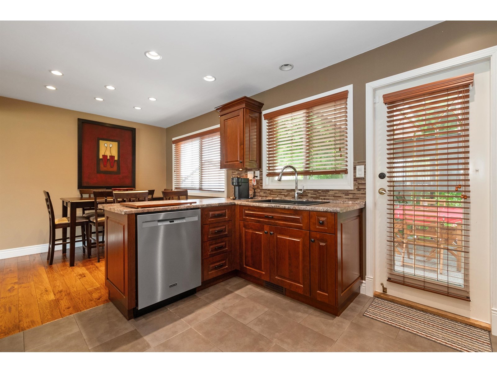 10347 Kent Road, Fairfield Island, Chilliwack, British Columbia  V2P 5X9 - Photo 10 - R3014827