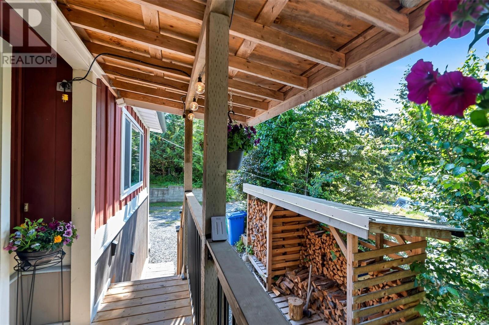 Property at 1501 Fairfield Rd image 4