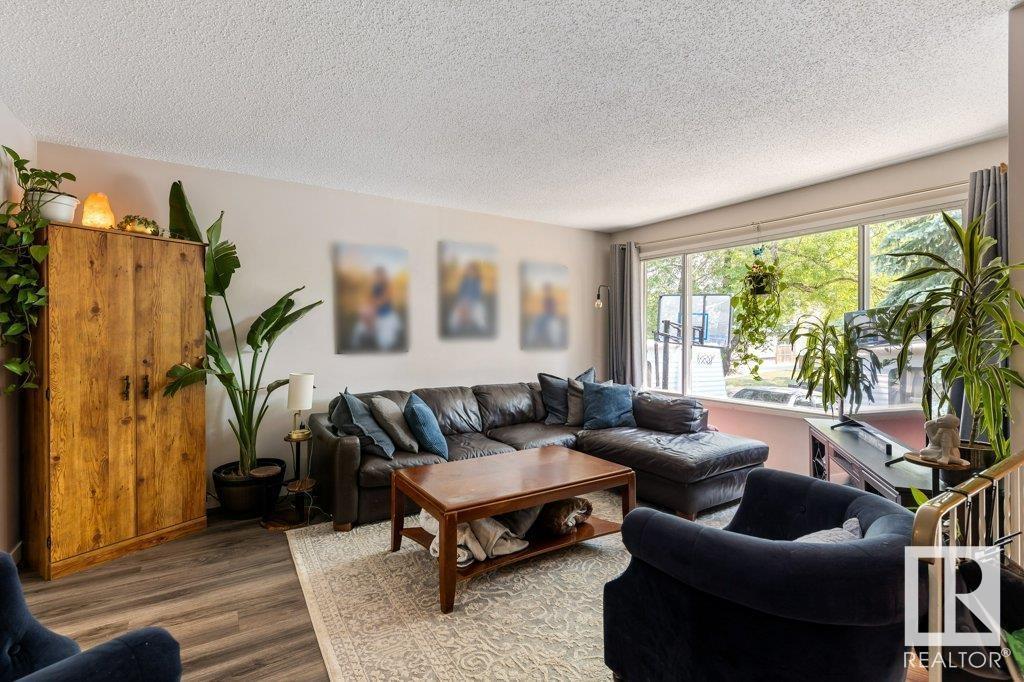 Property at 4 Gilby ST image 3