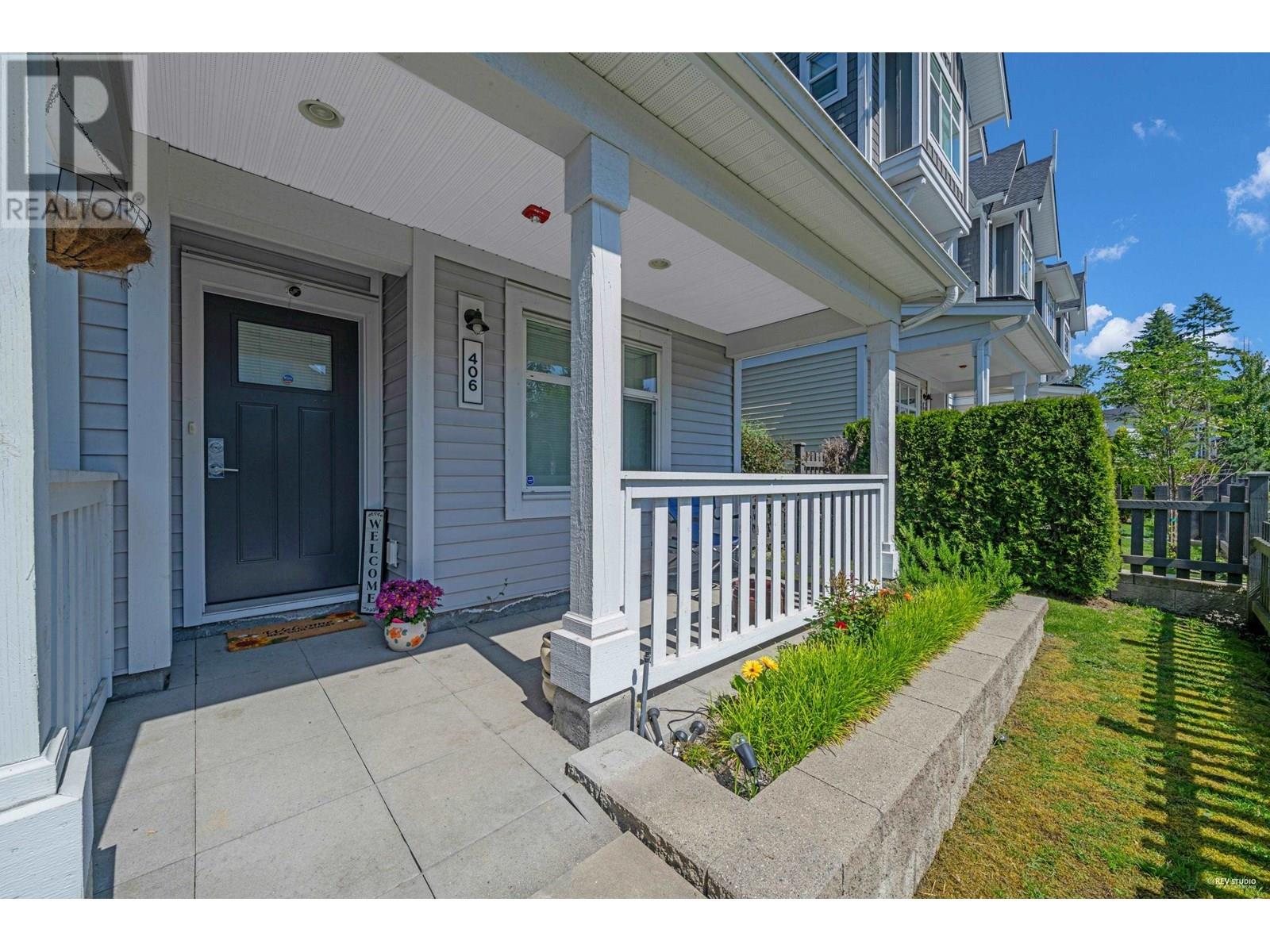 406 11295 Pazarena Place, Maple Ridge, British Columbia  V2X 4K9 - Photo 1 - R3013432