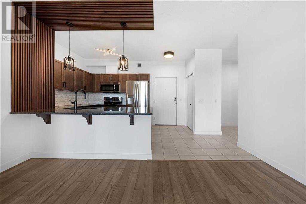 Property at 2420, 604 East Lake Boulevard NE image 2
