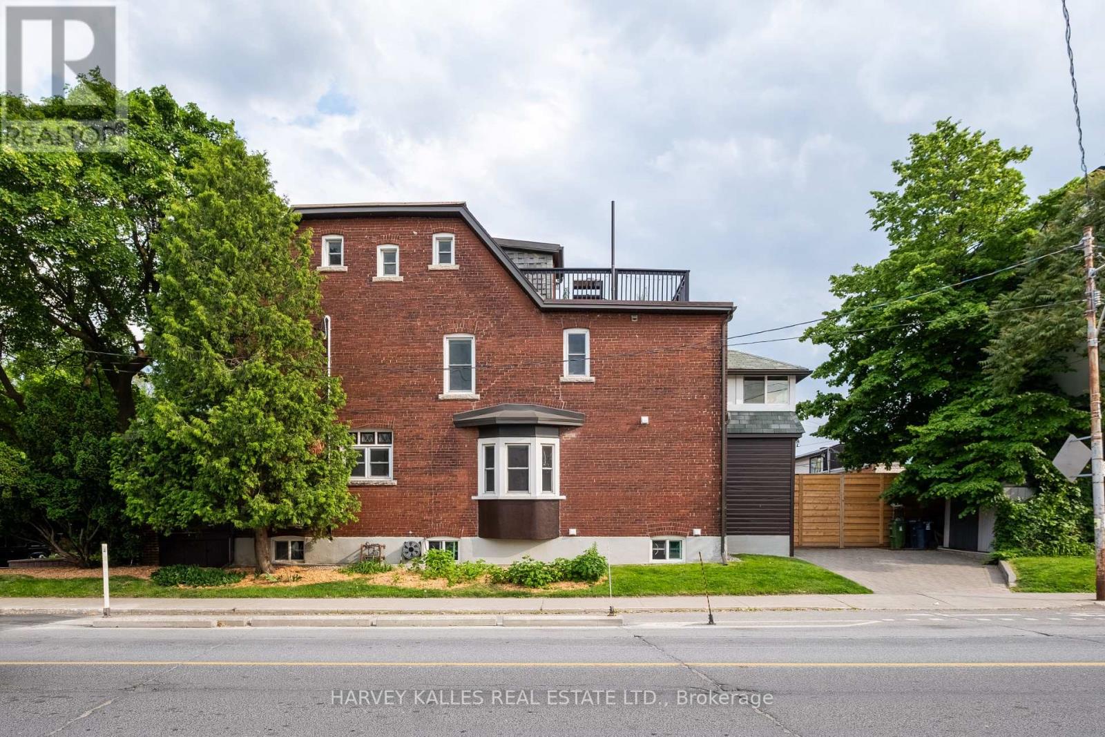 410 Roxton Road, Toronto (Palmerston-Little Italy), Ontario  M6G 3R2 - Photo 33 - C12216400