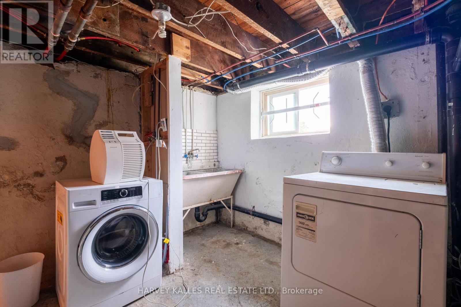 410 Roxton Road, Toronto (Palmerston-Little Italy), Ontario  M6G 3R2 - Photo 36 - C12216400