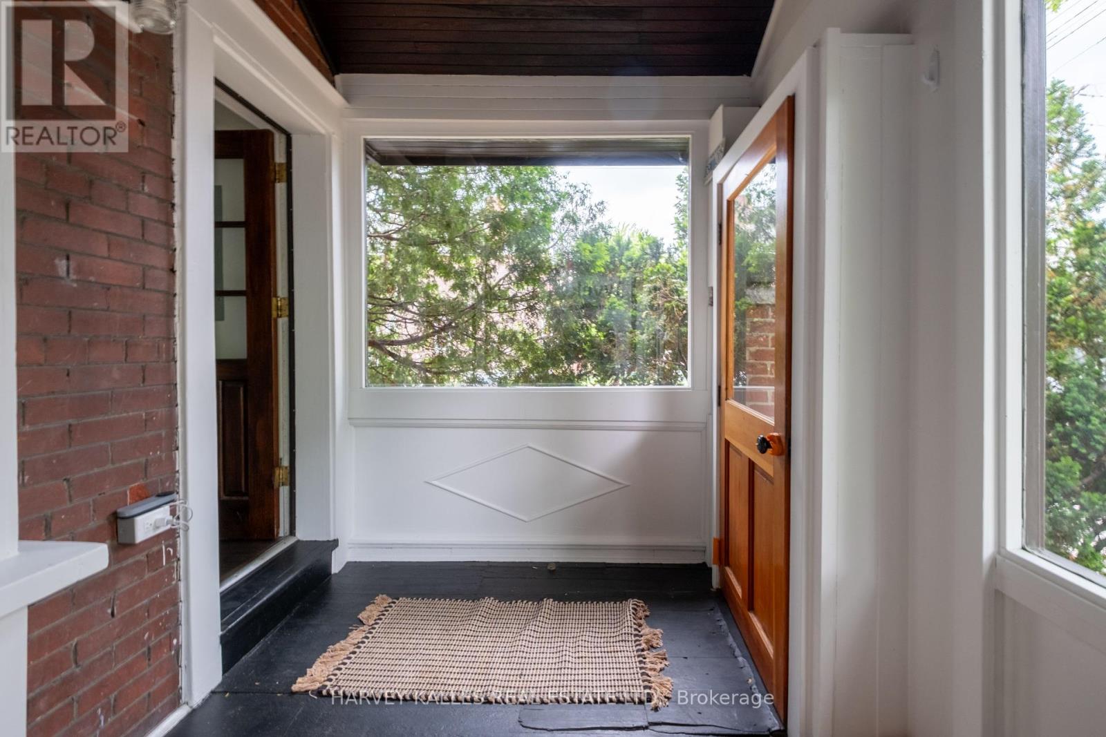 410 Roxton Road, Toronto (Palmerston-Little Italy), Ontario  M6G 3R2 - Photo 4 - C12216400