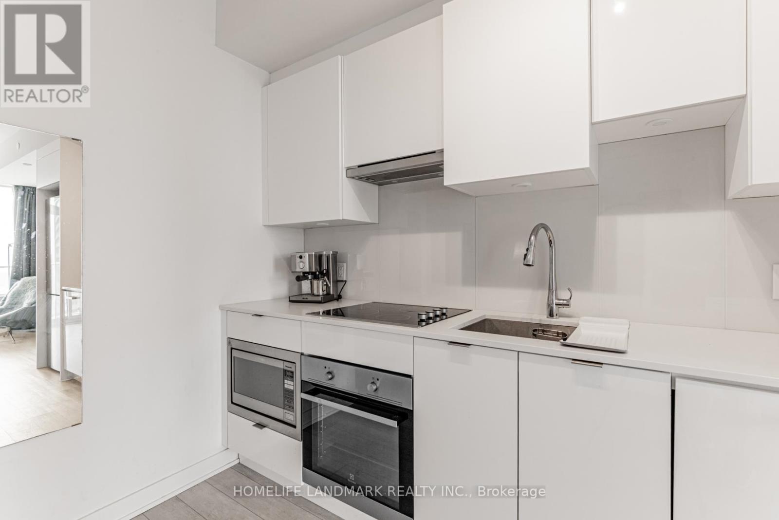 2908 - 195 Redpath Avenue, Toronto, Ontario  M4P 0E4 - Photo 3 - C12216474