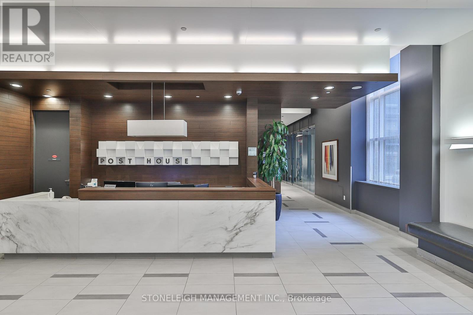 1306 - 105 George Street, Toronto, Ontario  M5S 3E6 - Photo 2 - C12216528