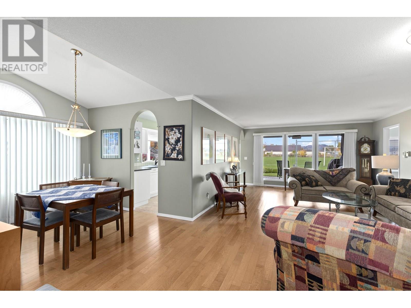 1082 Lanfranco Road, Kelowna, British Columbia  V1W 3W5 - Photo 6 - 10352011